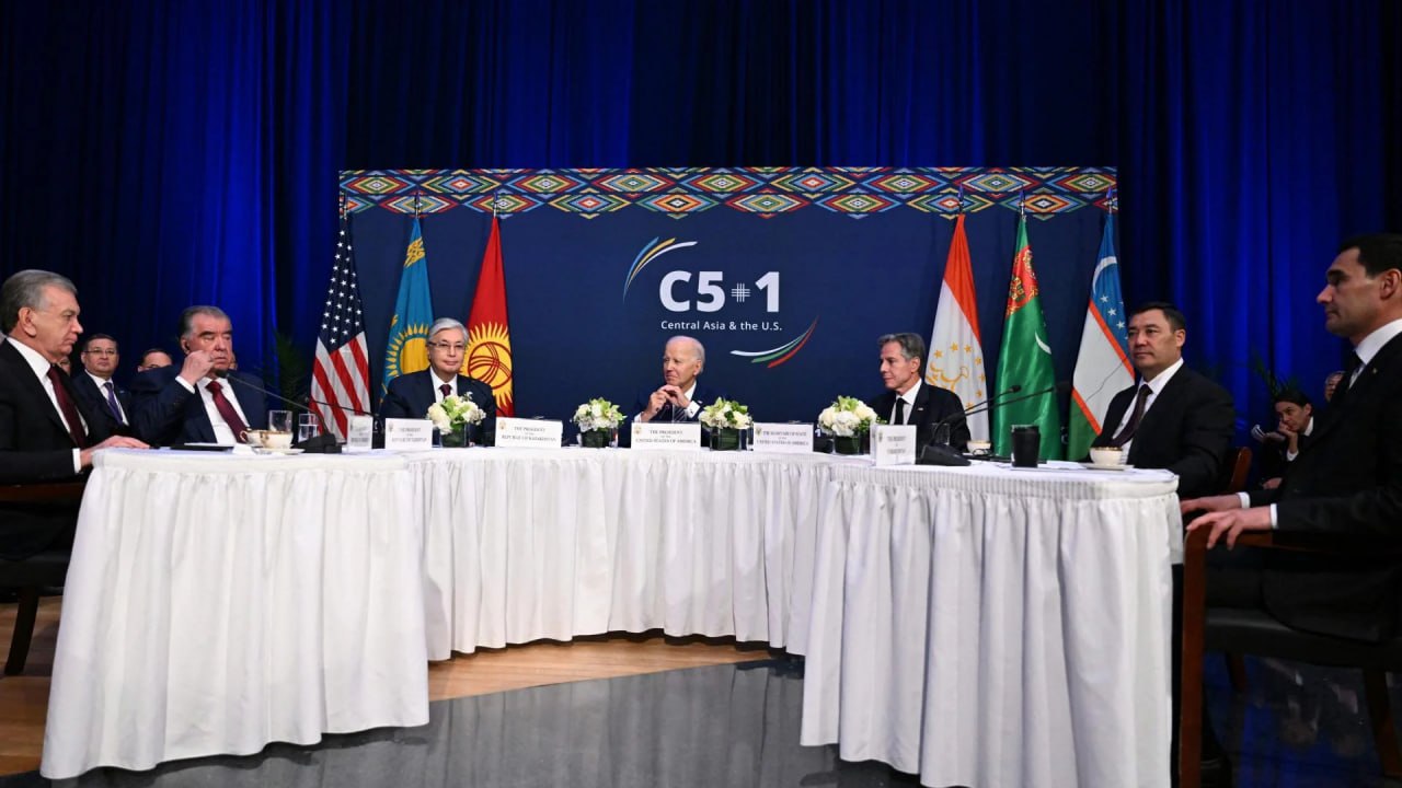 Deep State US Трампу